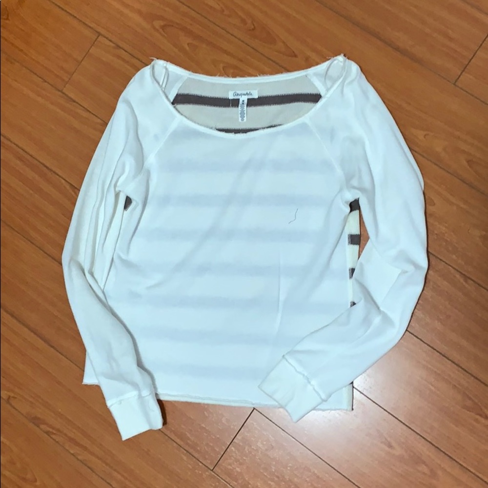 White stripped crew neck